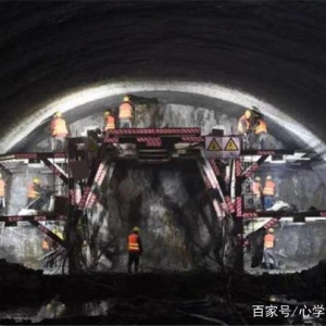 吉尼斯紀(jì)錄，中國(guó)建造牛逼！螺旋隧道“最美高速路”