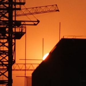 特種設(shè)備事故通報(bào)：昨日河南鄭州工地塔吊倒塌，造成人員傷亡 ...