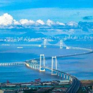 超級(jí)工程深中通道正式通車試運(yùn)營(yíng)