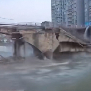 貴州三穗知名三拱橋垮塌